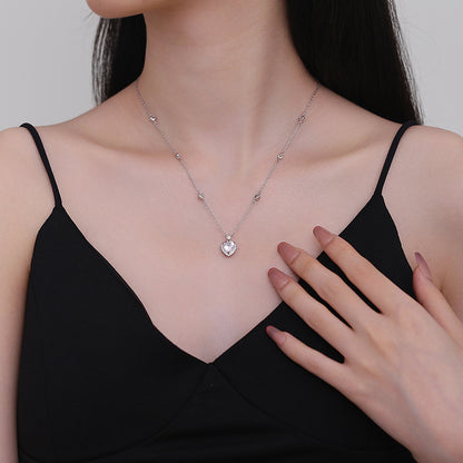 Elegant Heart Pendant Clavicle Necklace – Minimalist Luxury Jewelry for Women - Prime